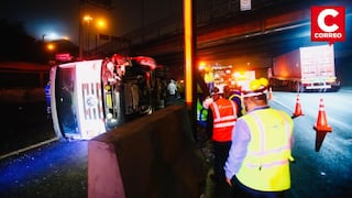 Rímac: Camión recolector de basura vuelca y genera congestión vehicular en la Vía de Evitamiento