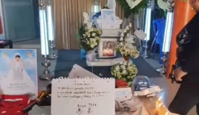 Sus padres decoraban la fachada de su casa por Navidad, cuando los sorprendió la tragedia en Alto Trujillo. Ayer sepultaron al pequeño.