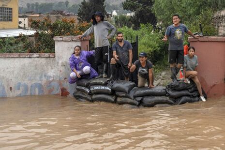 Temor en Lima Este por alerta de lluvias: Vecinos quieren acciones para evitar desgracias