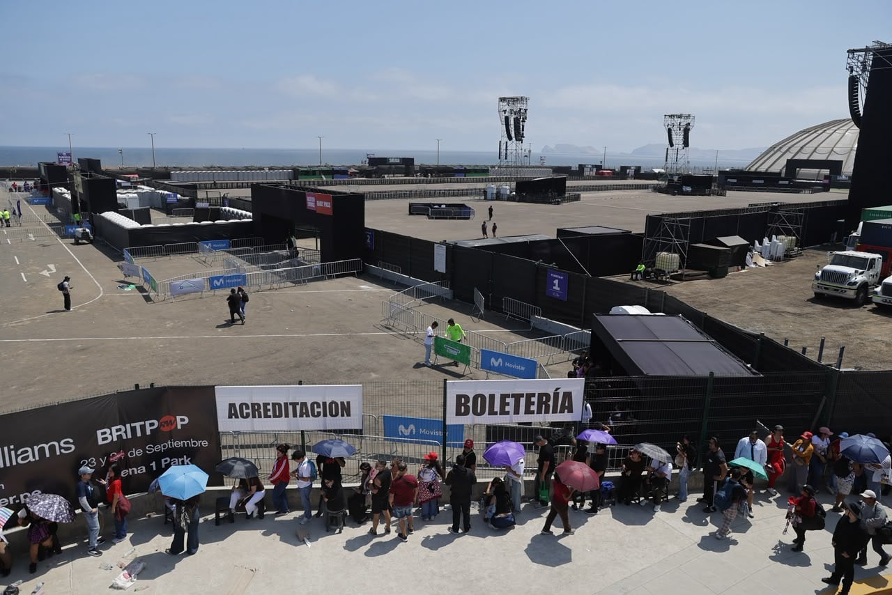 El funcionario explicó que la Municipalidad de Lima no autoriza conciertos, sino que verifica las condiciones de seguridad de los locales y sus rutas de evacuación. Fotos: Hugo Pérez /@photo.gec