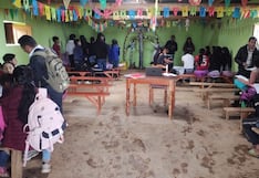 Piura: Alumnos estudian en la capilla de un cementerio en Ayabaca