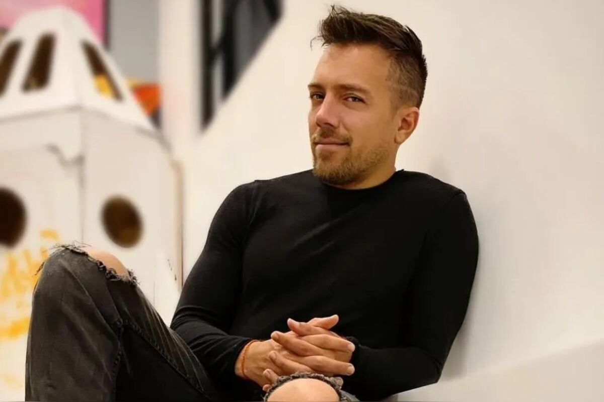 “Les comunico que por mi salud mental y la de mis hijos, he decidido cerrar mis redes sociales por un tiempo y hasta nuevo aviso”, escribió Julián Zucchi.