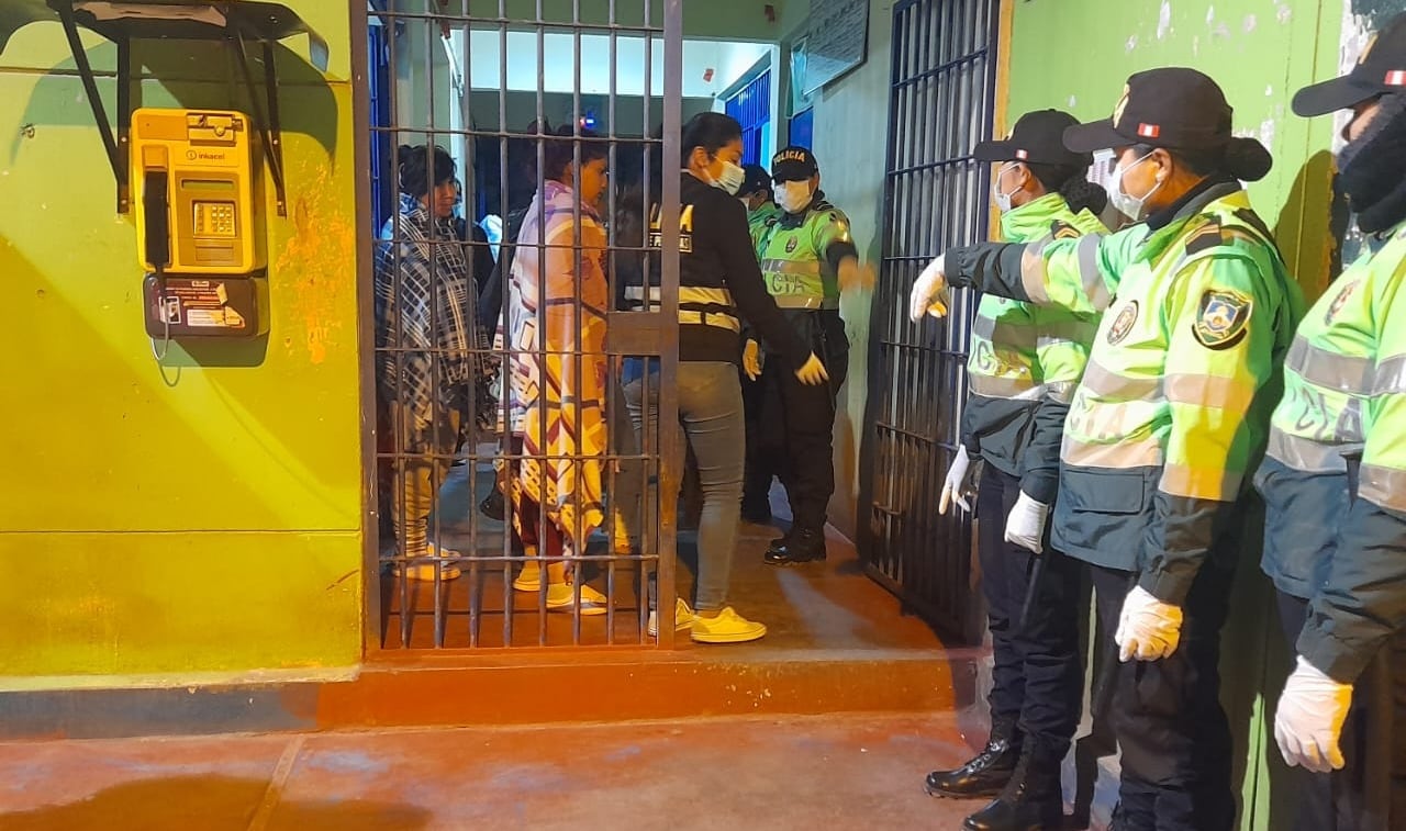 Prisiones del país fueron inspeccionadas y se hallaron objetos prohibidos. (Foto: GEC)