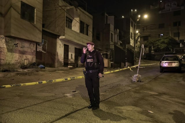Asesinan a dos amigos en San Juan de Lurigancho (Fotos: Joel Alonzo/GEC)