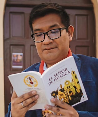 Fabricio Magaño, abogado y presidente de la Hermandad del Señor de Huanca del Convento San Francisco de Mollendo. Foto: Cortesía.