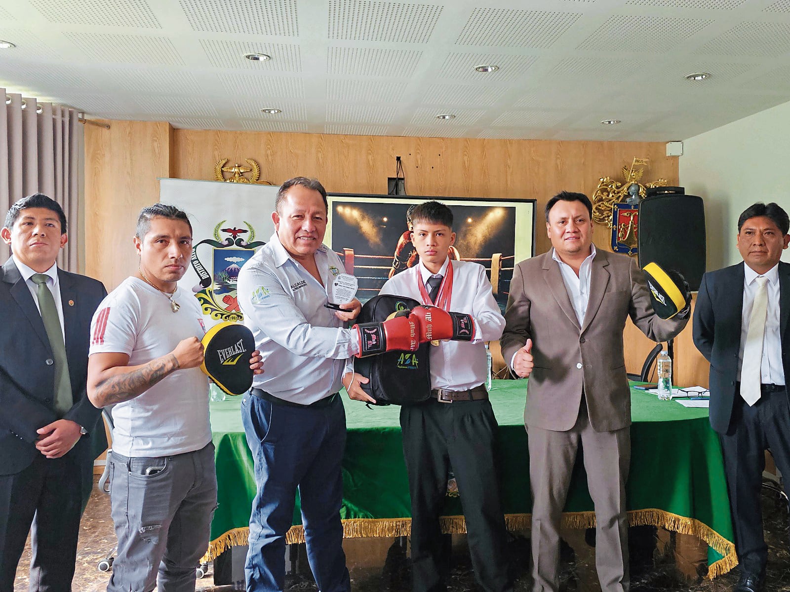 Boxeador arequipeño, Anthony Huamán Aldazabal, con gran futuro