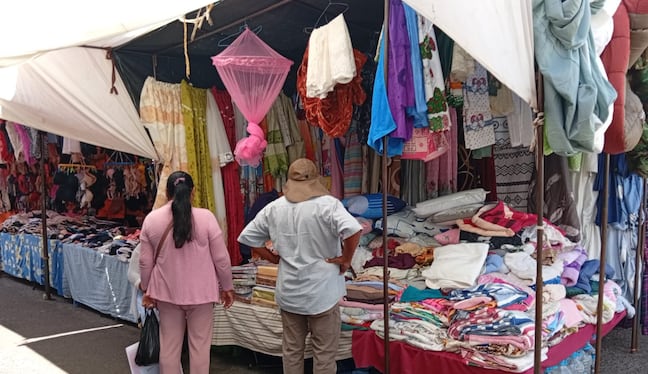 Comerciantes de la Feria Cenepa expresaron su preocupación. (Foto: Adrian Apaza)