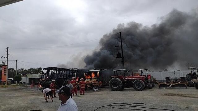 Incendio en grifo de Íllimo deja pérdidas por más de 1 millón de soles (VIDEO)