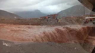 Emergencia en Arequipa: Lluvias activan huaico en Caravelí y dejan a pobladores aislados (VIDEO)
