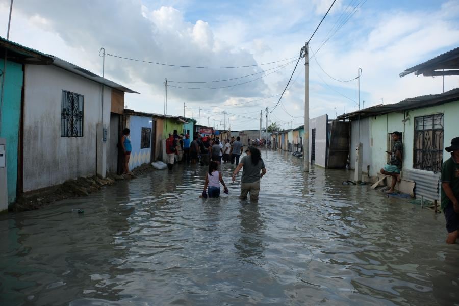 Hay más de 92 mil viviendas en peligro en 17 distritos por posibles precipitaciones.