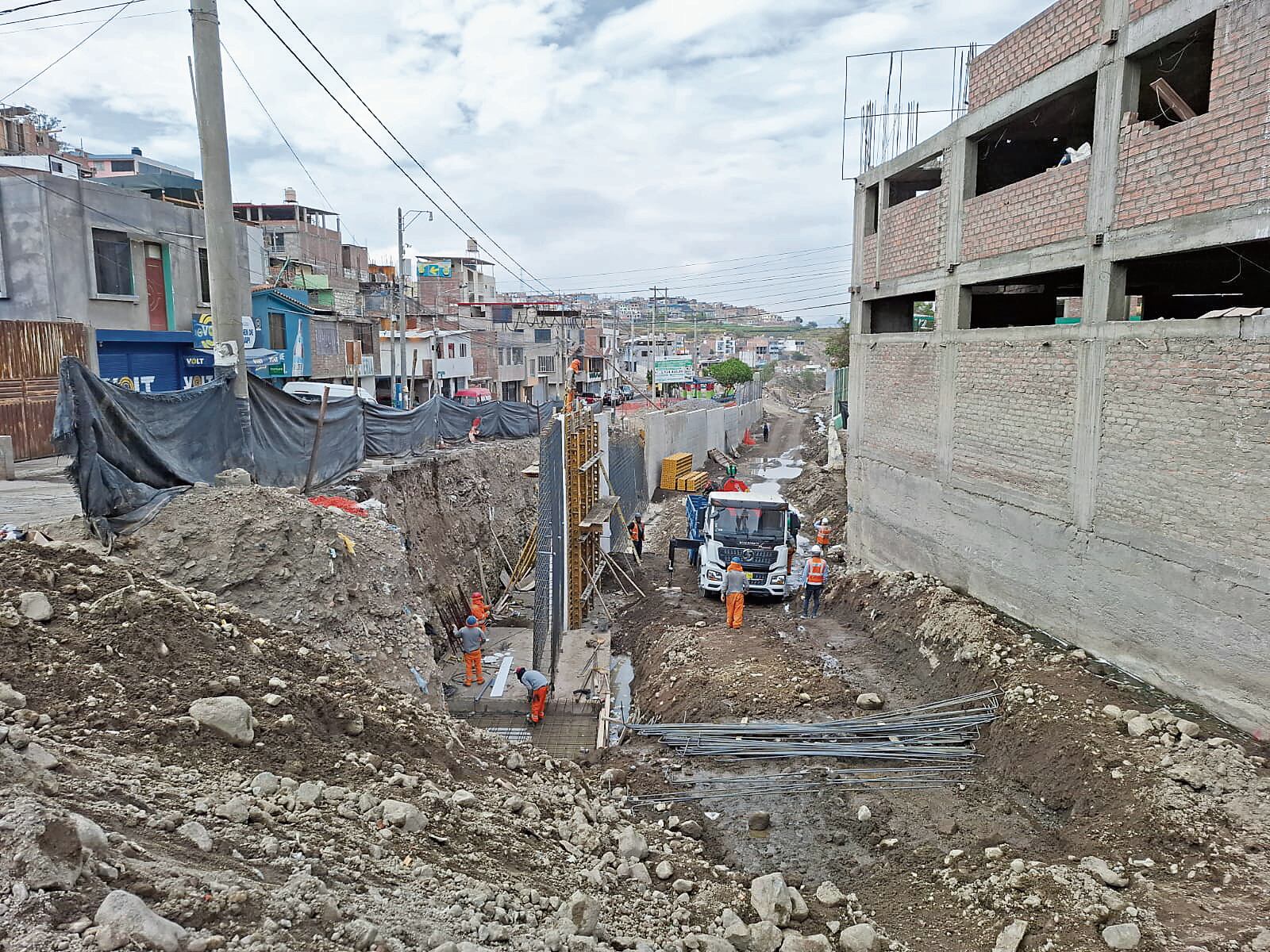 Avance de proyecto en Pozo Negro no llegaría ni al 50%. Foto: GEC.