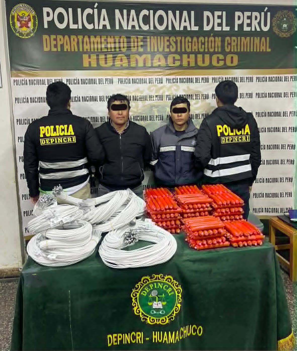 Los intervinieron cuando se desplazaban en una camioneta por la carretera que conecta Chamis Alto con el distrito de Curgos, provincia de Sánchez Carrión.