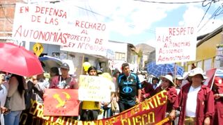 Cusco: estudiantes de Bellas Artes protestan para ser incluidos en la nueva Ley Universitaria (Vídeo)
