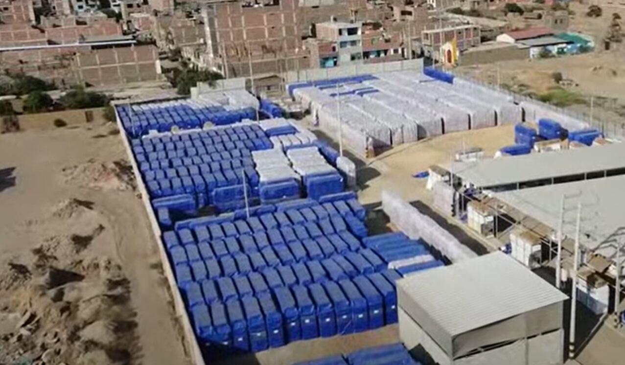 Módulos se empolvan en un almacén de La Libertad.