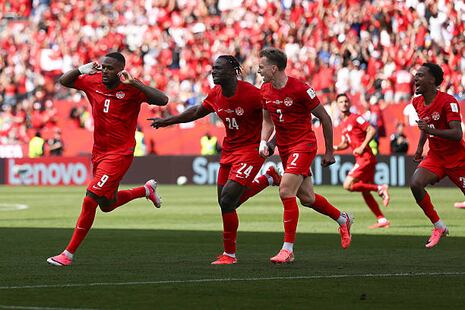 Canadá celebra histórica goleada por 6-0 ante Qatar en el Mundial 2026