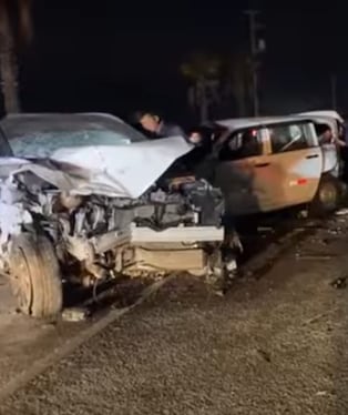 Vehículos dañados en afueras de local de eventos La Concordia