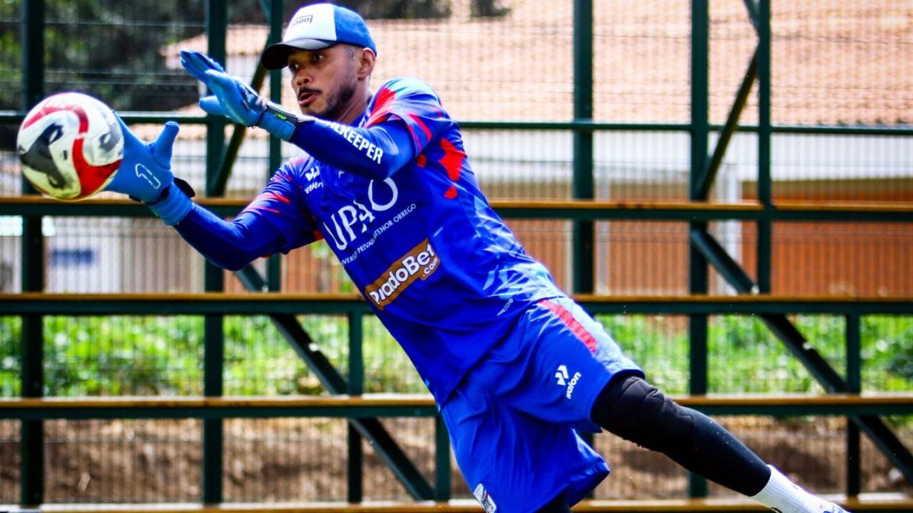El capitán de Mannucci señaló que se siente ilusionado y confía en lograr los objetivos trazados a final de temporada. Además, agradeció el cariño de la gente. (Foto: CAM)