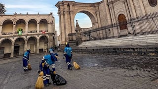 Arequipa: 20 toneladas de basura y un árbol afectado por fuego durante Año Nuevo