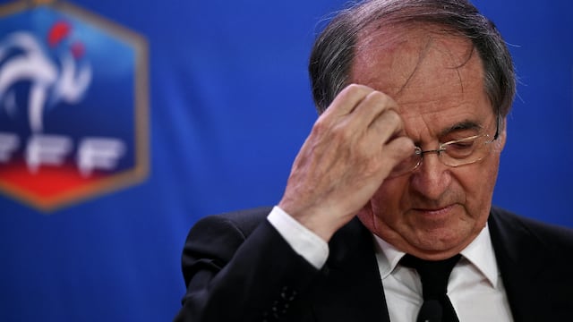 Presidente de la Federación Francesa de Fútbol renuncia al cargo tras denuncias de acoso sexual y psicológico
