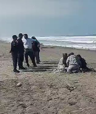 Hallan cadaver de pescador de Talara que estaba desparecido tras naufragio. Foto: Captura Chisme Noticias