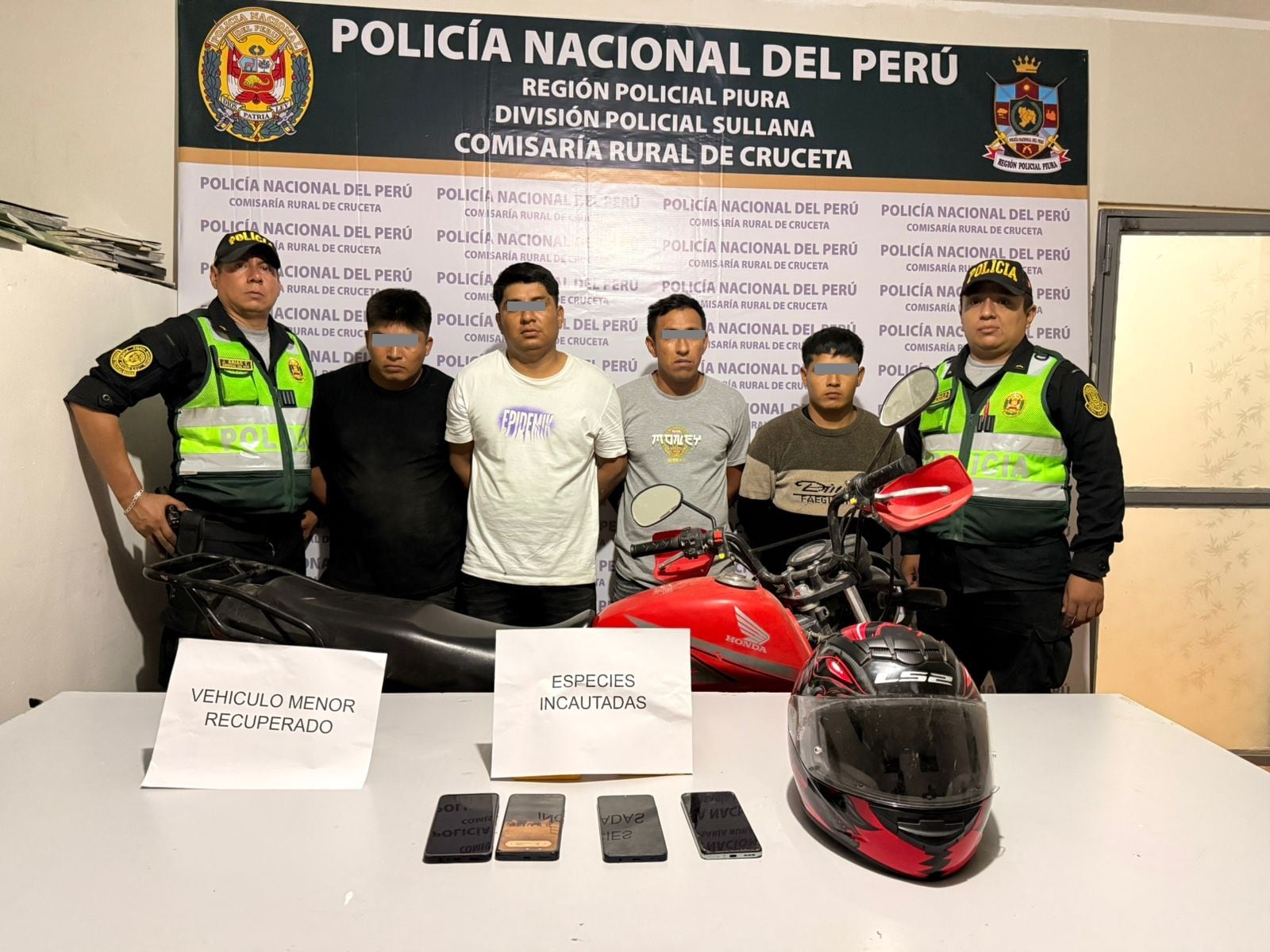 Detienen a cuatro presuntos integrantes de banda delictiva en Cruceta