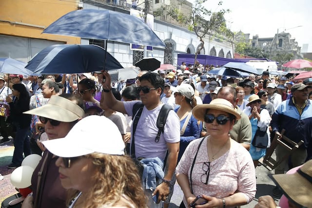 Señor de los Milagros: Cuarto recorrido procesional en el Cercado de Lima (Fotos: César Campos/GEC)