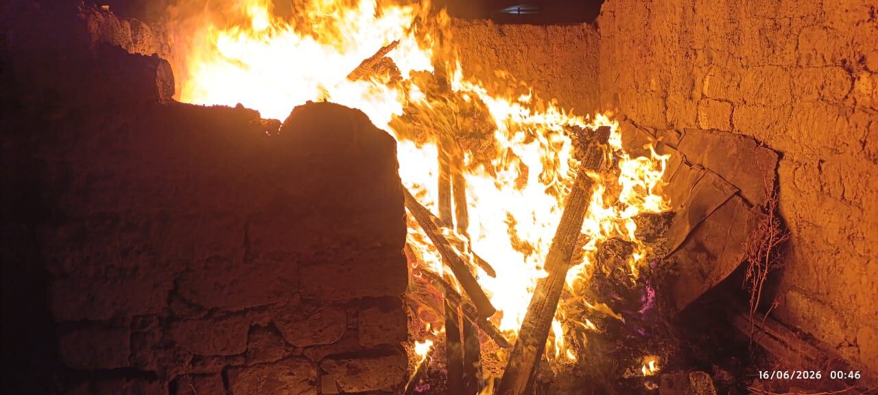 Controlan incendio en playa de estacionamiento en Arequipa (Foto: Municipalidad de Arequipa)