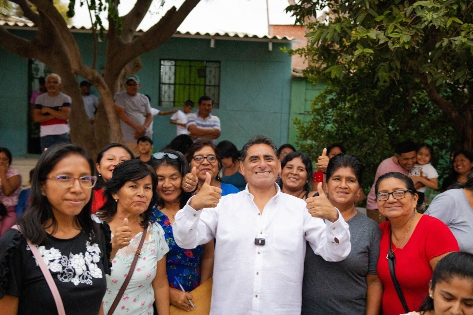 Paul Jaimes arremete contra el candidato Carlos Álvarez, pues asegura que este no es transparente. Foto: Facebook País Para Todos