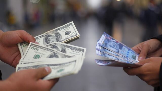 El dólar podría bajar si se confirma a Julio Velarde y Constituyente no va, opina el economista Carlos Parodi