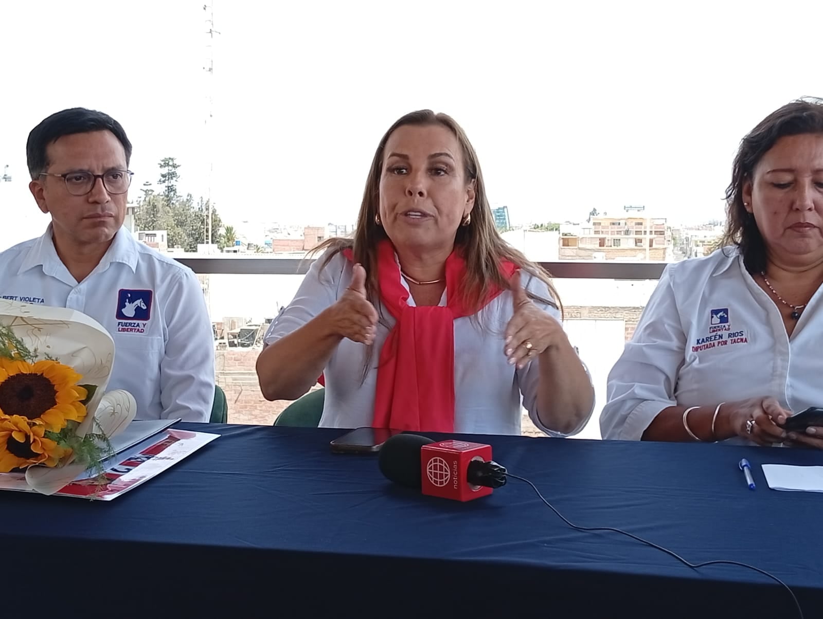 Candidata presidencial se presentó en Terraza del Hotel Plaza. (Foto: Adrian Apaza)