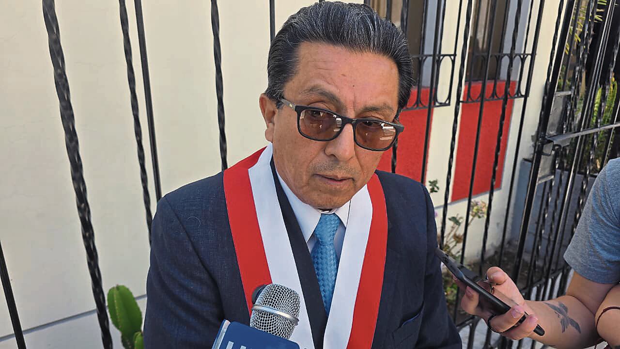 Diputado por Arequipa, Edgar Gonzales Polar, hizo el pedido sobre acciones ejecutadas durante el bloqueo en la Panamericana Sur. Foto: GEC.