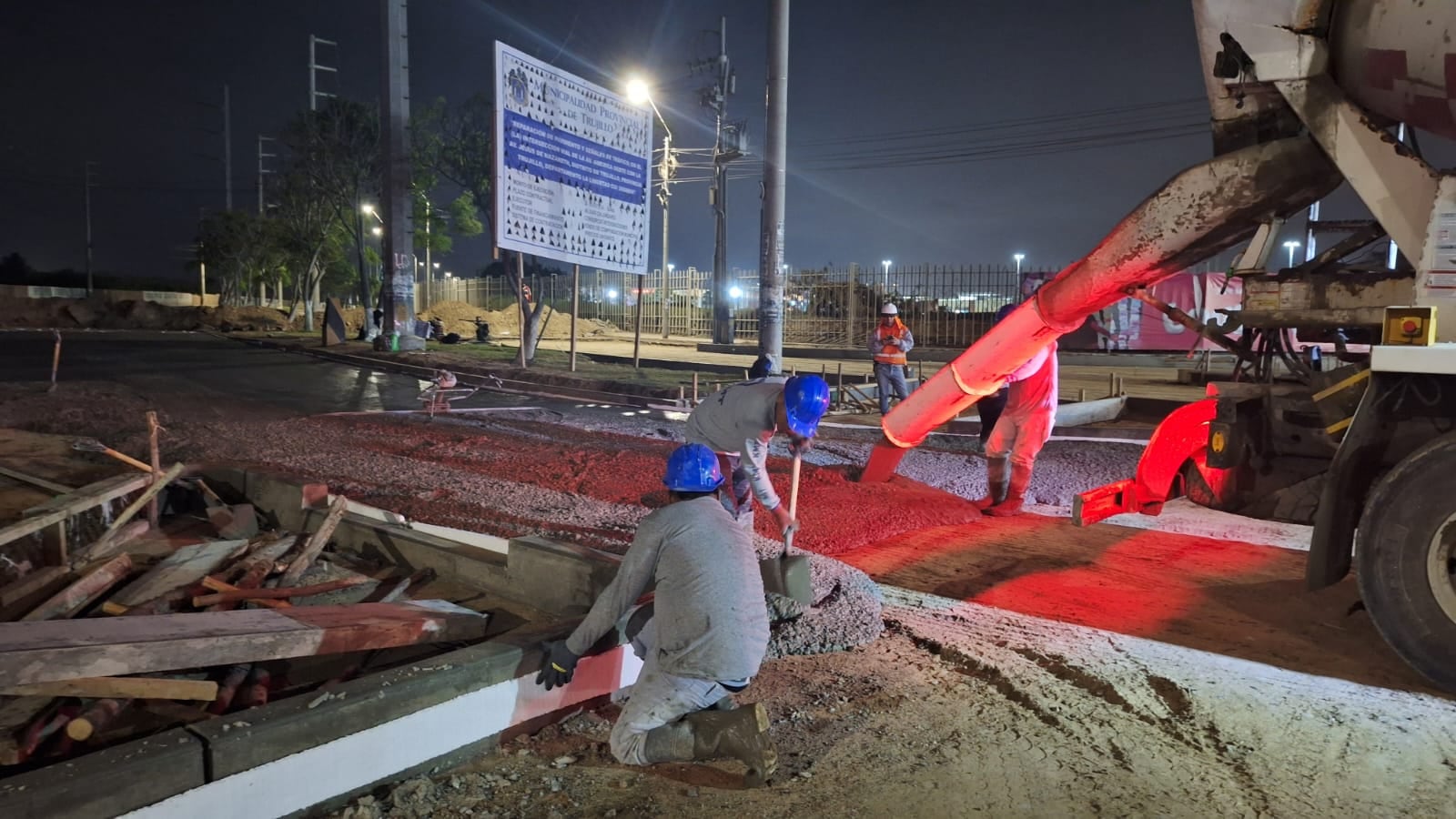 Se vertió concreto en el segundo tramo del proyecto durante la madrugada. Trabajos están valorizados en más de S/ 821 mil.