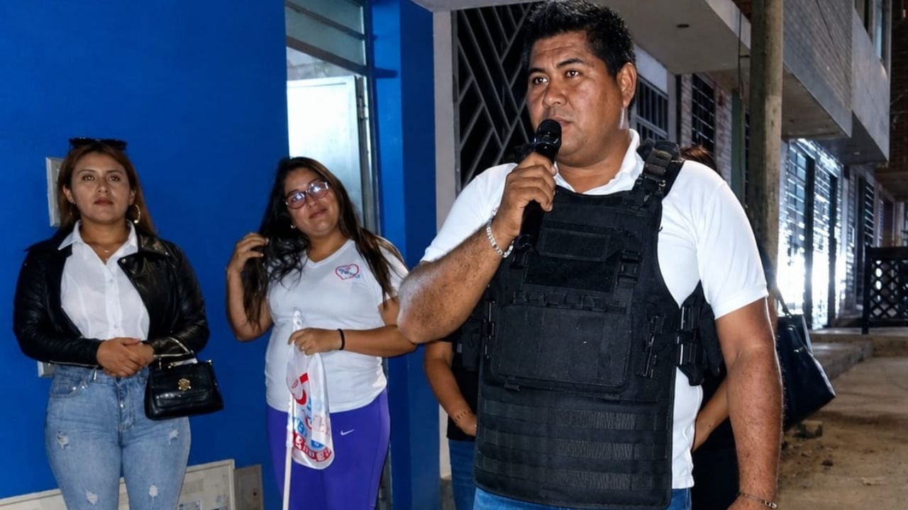 Jorge Bautista, quien busca ser alcalde de La Esperanza, denunció que el último viernes, desconocidos pretendieron ingresar a la vivienda de su progenitora para llevársela.