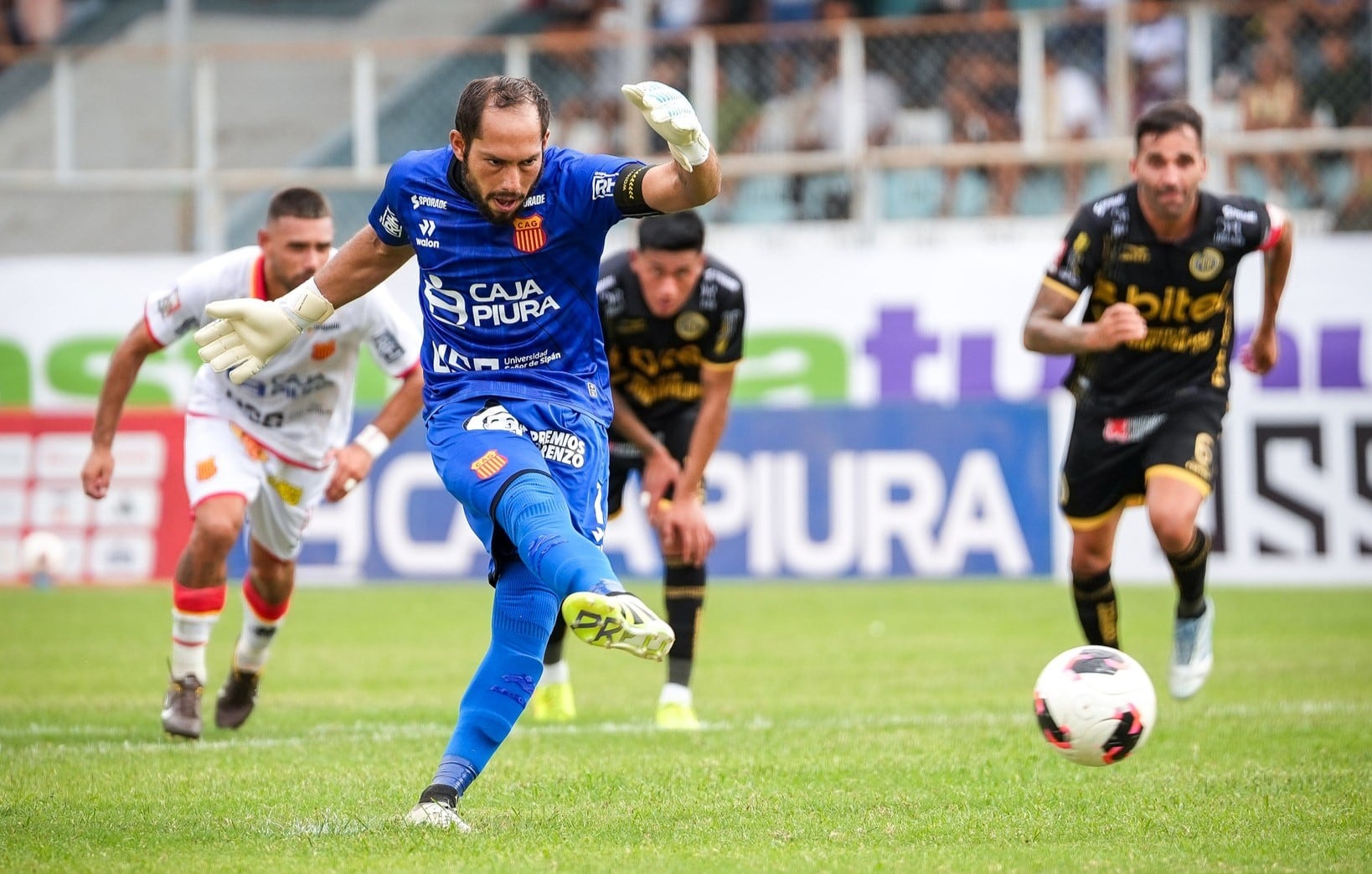 Atléyico Grau con gol de penal del portero Patricio Álvarez derrotó a FC Cajamarca.