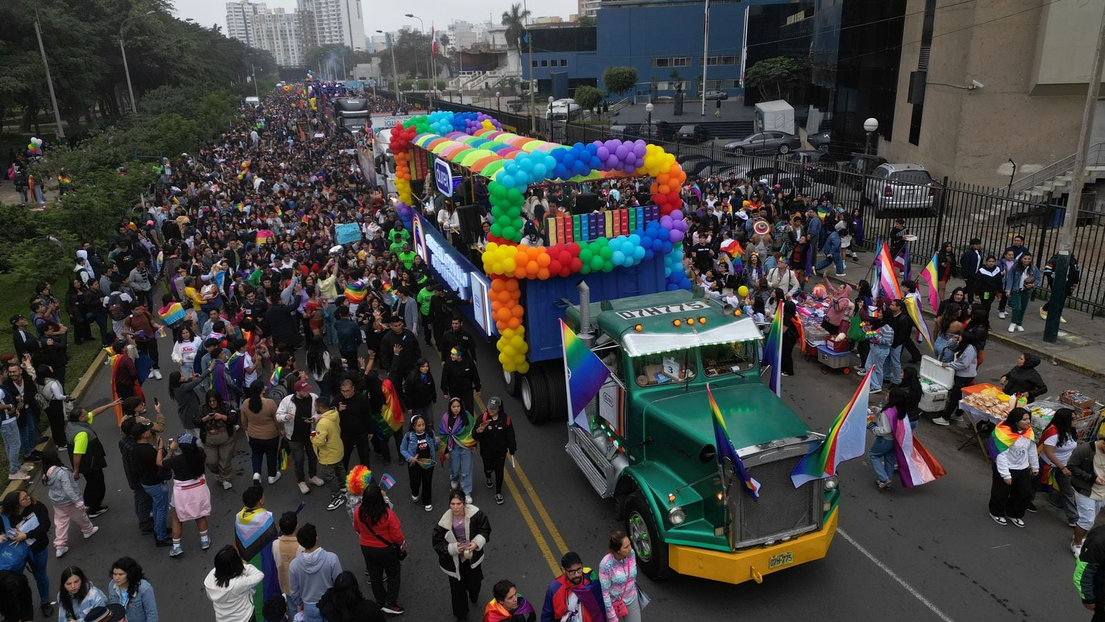 Marcha del Orgullo Gay se desplaza por el Cercado de Lima. (Fotos: Joel alonzo/@photo.gec)