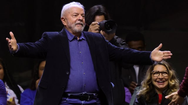 Lula gana ventaja ante Bolsonaro a 10 días de primera vuelta en Brasil, según encuesta
