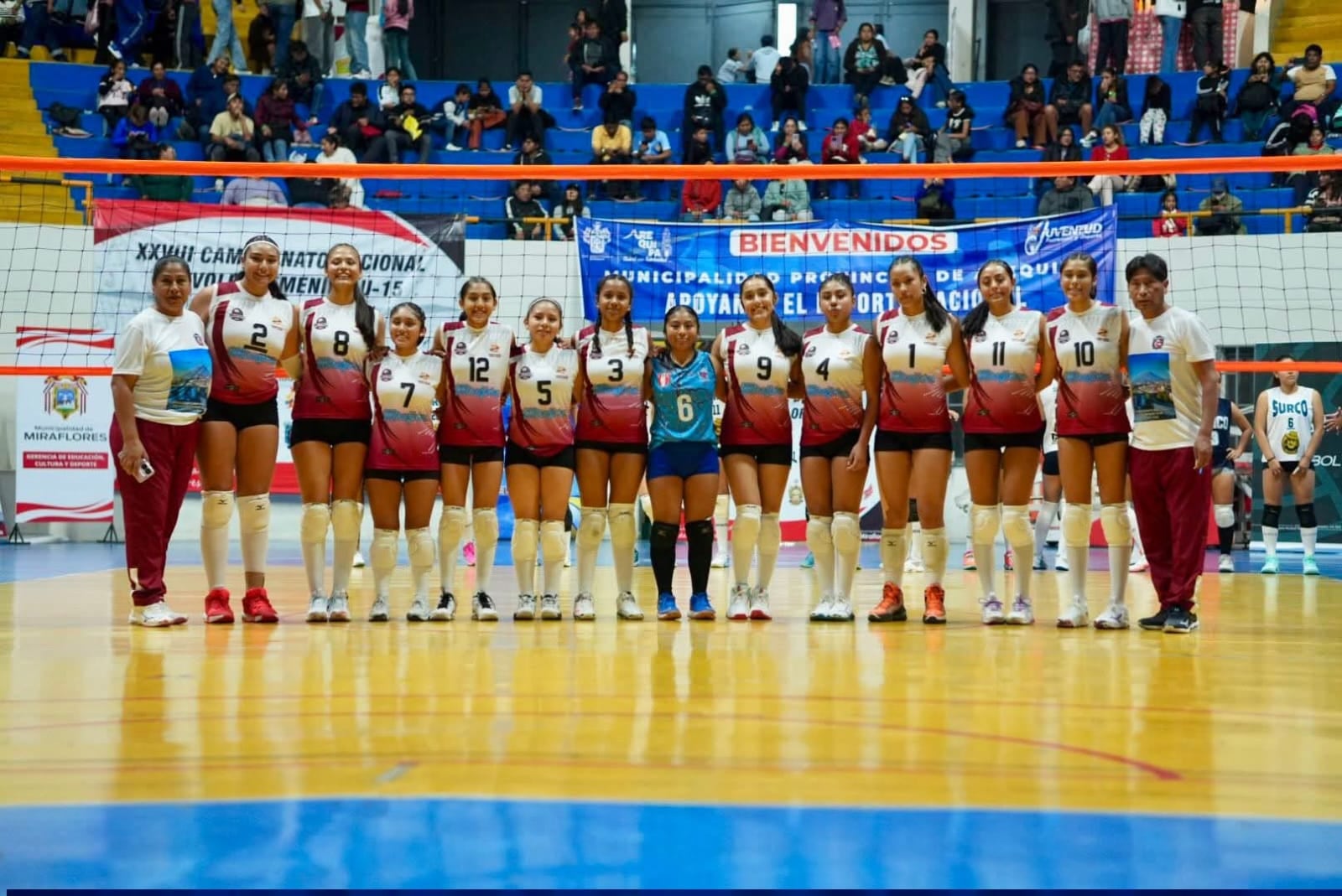 Miraflores de Arequipa ahora quiere el título en el Campeonato Nacional de Voleibol U15. Foto: Central Sur Deportes.