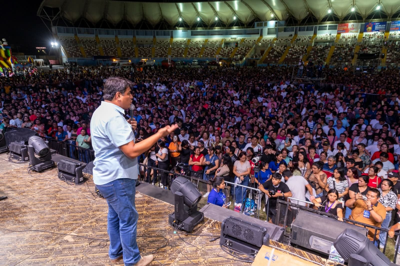 Regidores Luis González y Andrés Sánchez informaron que en sesión de Concejo se acordó pedir que la Contraloría inicie indagaciones al respecto. En tanto, ellos solicitarán informes detallados de los recursos que se destinaron para celebrar estas actividades y la justificación para seleccionar a las empresas contratadas.