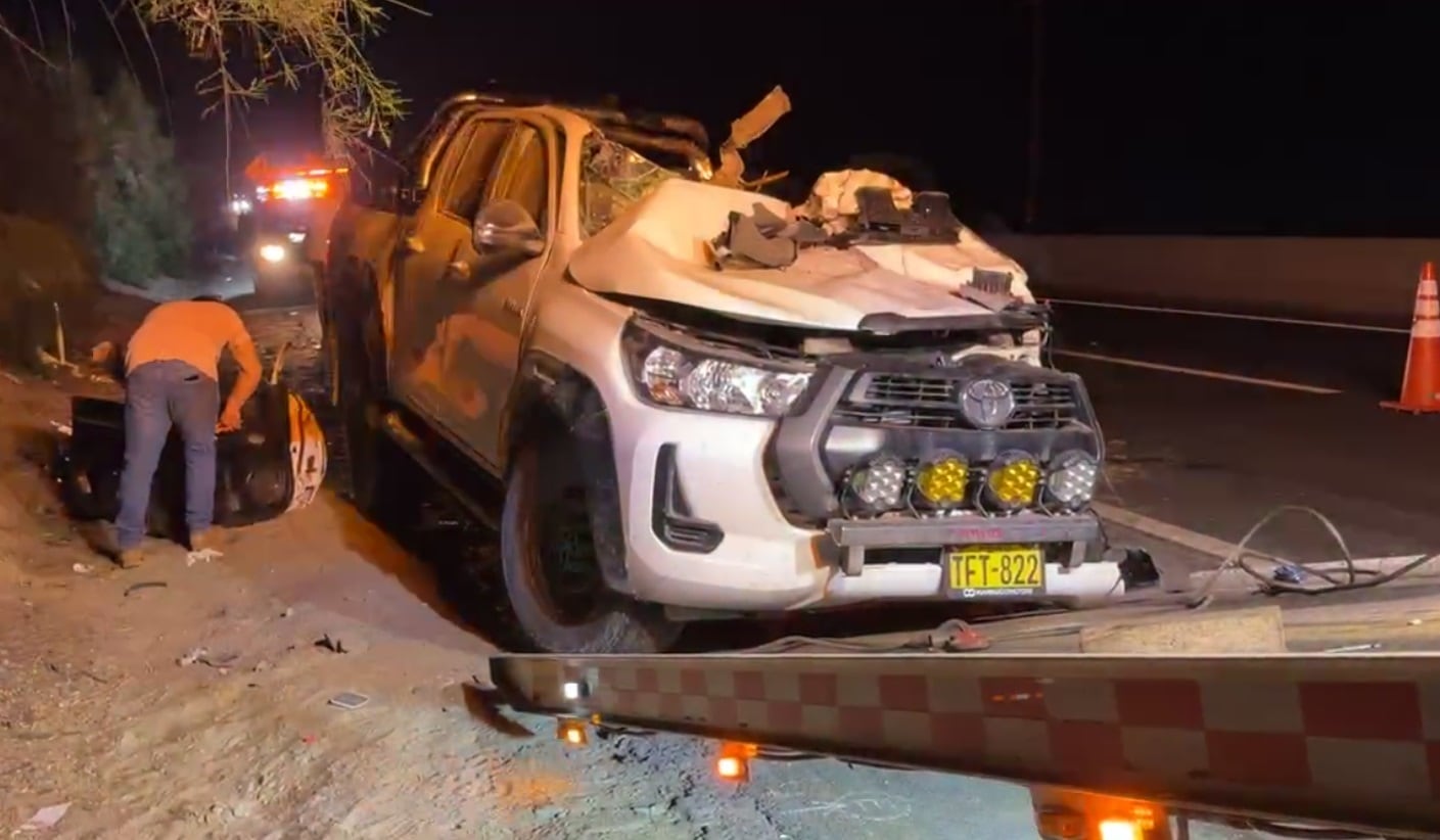 Otra vez la Carretera Panamericana Norte (CPN) fue escenario de un fatal accidente de tránsito que ha dejado dos personas fallecidas y un herido de gravedad. El siniestro ocurrió a las 7 de la noche del último martes a la altura del sector Río Seco, en la provincia de Virú, región La Libertad.