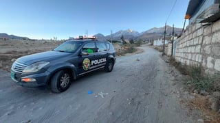 Arequipa: Lo atropellan y lo botan en un barranco de Cayma (VIDEO)