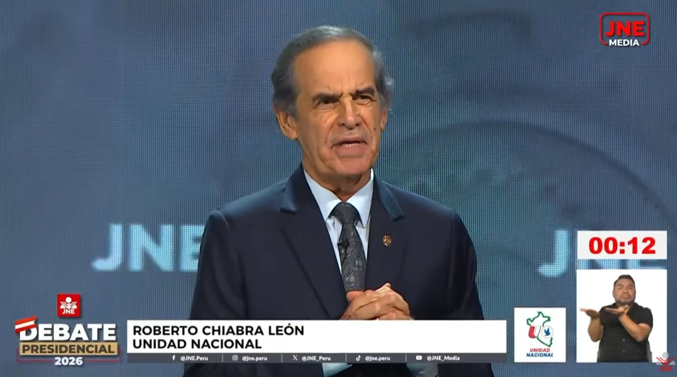 El candidato de Unidad Nacional destacó la necesidad de fortalecer la soberanía marítima y mejorar el control del mar durante el tercer día del debate presidencial. (Captura de imagen del JNE)
