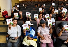 Moquegua: Capacitan a madres de familia en seguridad financiera y banca móvil