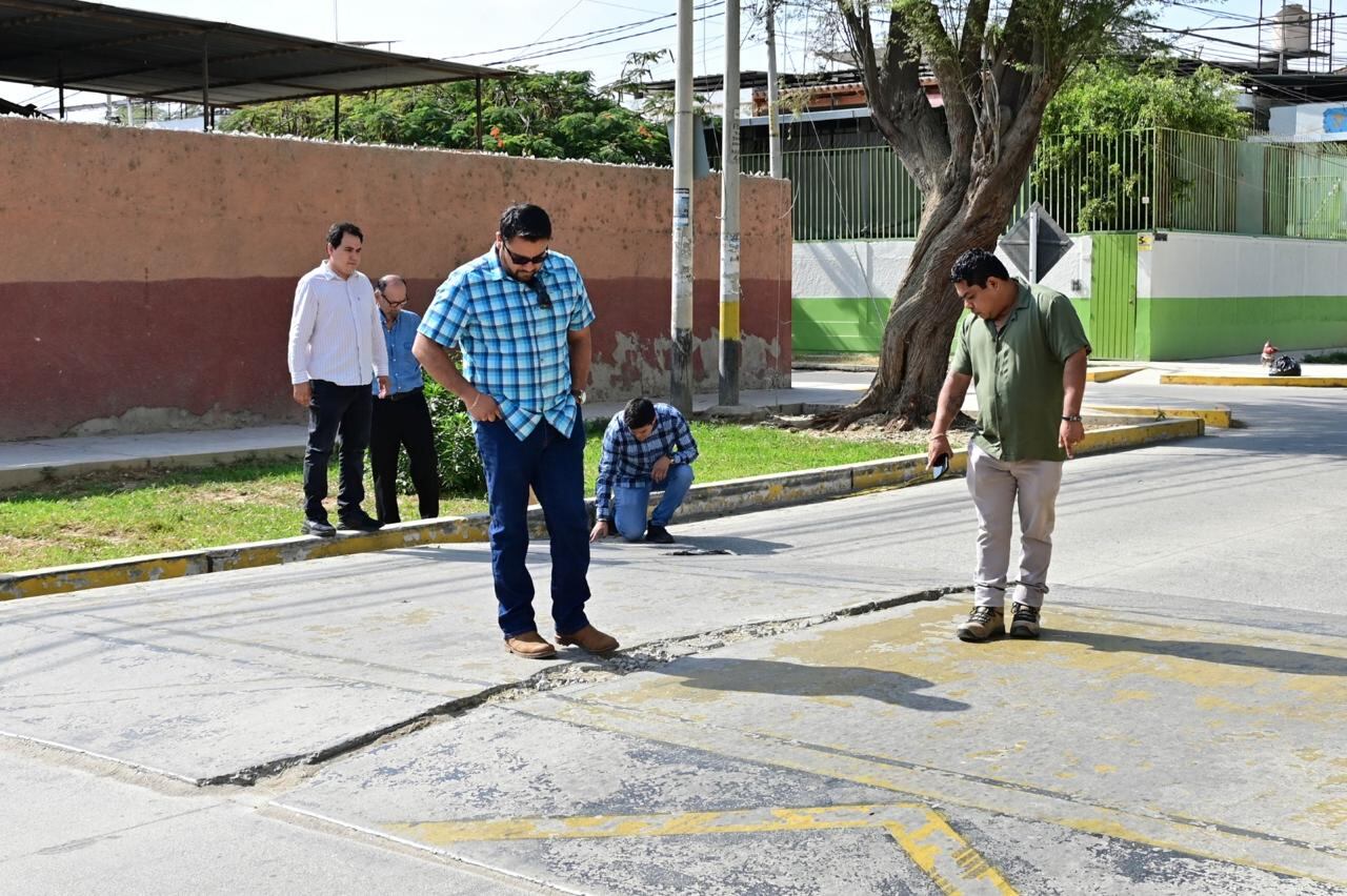 Personal de la comuna piurana inspeccionó obra de la avenida Cushing