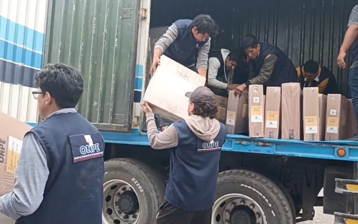 Reciben material electoral de la ONPE para la distribución en oficinas