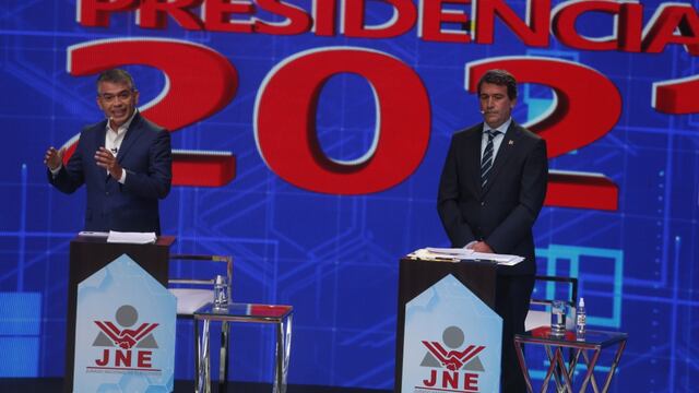 Julio Guzmán y Rafael Santos recibieron llamado de atención tras protagonizar incidente durante el debate presidencial
