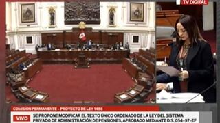 Congresista escucha partido en plena votación virtual del Congreso (VIDEO)