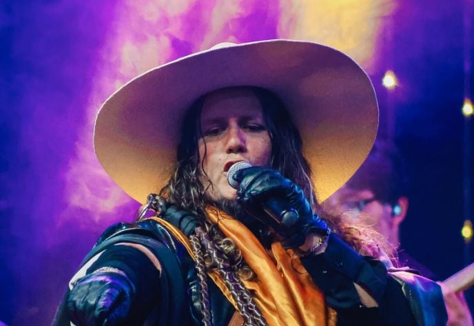 “El arriero de la tunantada” encabezará un almuerzo show en el Centro de Convenciones Bianca, acompañado por danzantes, banda en vivo y la agrupación Entre Manos.