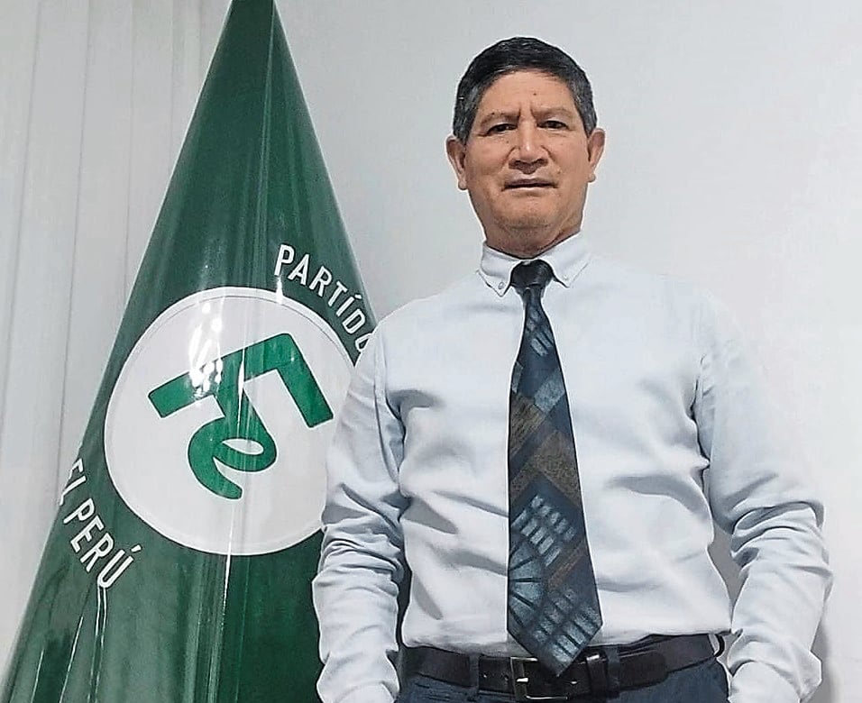 Precandidato a la Alcaldía de la MPT por Fe en el Perú dijo que es un “abuso” que el actual burgomaestre también esté en campaña proselitista.