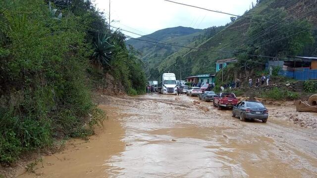 Huánuco: Carreteras interprovinciales de Dos de Mayo y Ambo son afectadas por huaicos