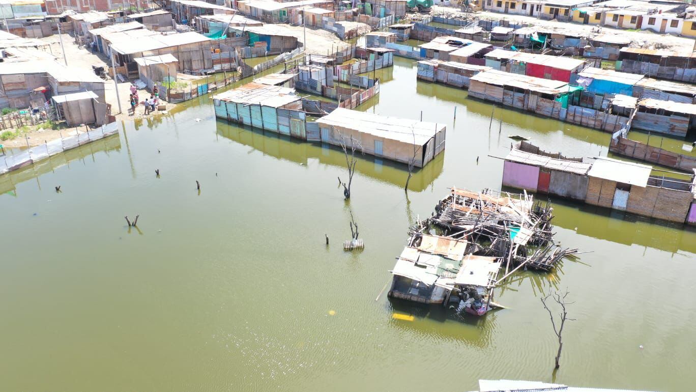 Especialistas piden al Ejecutivo agilizar las transferencias a los gobiernos subnacionales para ejecutar obras de prevención, además de brindar el acompañamiento técnico. A larzo plazo, se debe trabajar en la salida al mar y en la reforestación de la parte alta.